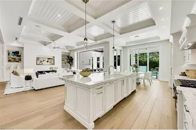 726 Riviera Dr, Naples, FL 34103 - Photo 13