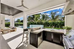 726 Riviera Dr, Naples, FL 34103 - Photo 35