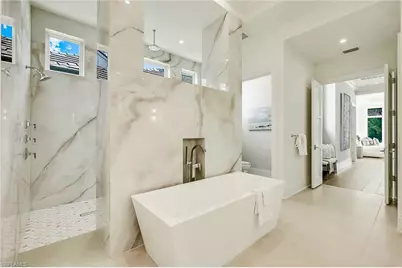 726 Riviera Dr, Naples, FL 34103 - Photo 23