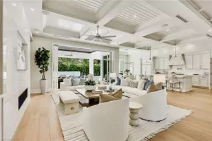 726 Riviera Dr, Naples, FL 34103 - Photo 5