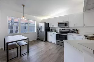 2506 Orchid Bay Dr, Naples, FL 34109 - Photo 7