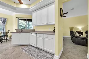 6050 Jonathans Bay Cir, Fort Myers, FL 33908 - Photo 17