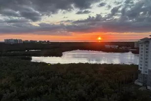 425 Cove Tower Dr, Naples, FL 34110 - Photo 19