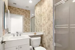 425 Cove Tower Dr, Naples, FL 34110 - Photo 15