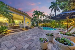 455 Bow Line Dr, Naples, FL 34103 - Photo 3