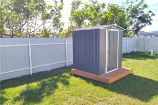 1934 NE 15th St, Cape Coral, FL 33909 - Photo 25