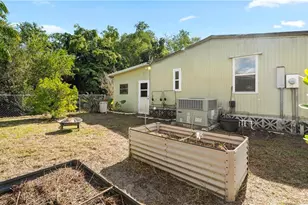 101 Sugarloaf Ln, Naples, FL 34114 - Photo 25