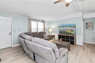 101 Sugarloaf Ln, Naples, FL 34114 - Photo 13