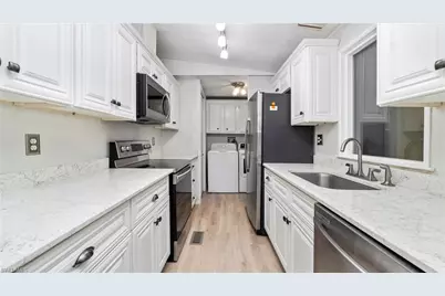 101 Sugar Loaf Ln, Naples, FL 34114 - Photo 3