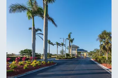 18499 Royal Hammock Blvd, Naples, FL 34114 - Photo 11