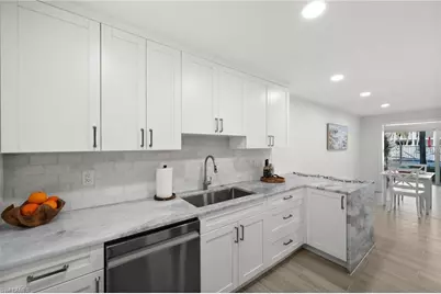 342 Harbour Dr #342, Naples, FL 34103 - Photo 7