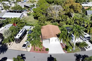 10015 Parkwood Dr, Fort Myers, FL 33905 - Photo 5