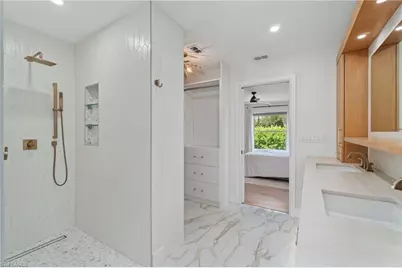 25360 Fairway Dunes Ct, Bonita Springs, FL 34135 - Photo 11