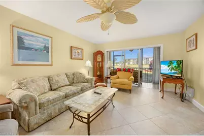 41 High Point Cir S #107, Naples, FL 34103 - Photo 1