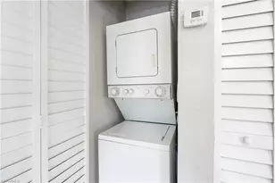 193 Santa Clara Dr, Naples, FL 34104 - Photo 7