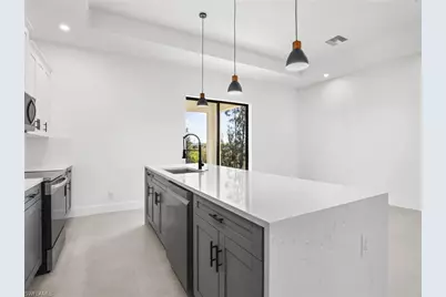 2109 NW 17th Pl, Cape Coral, FL 33993 - Photo 11