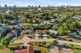 4791 Dorando Dr, Naples, FL 34103 - Photo 5