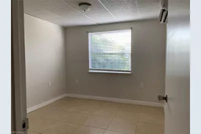 2084 Monroe Ave, Naples, FL 34112 - Photo 7