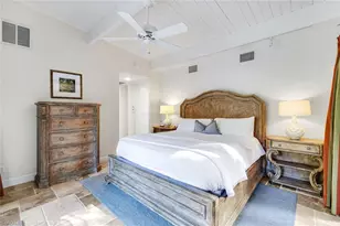 210 Central Ave, Naples, FL 34102 - Photo 17