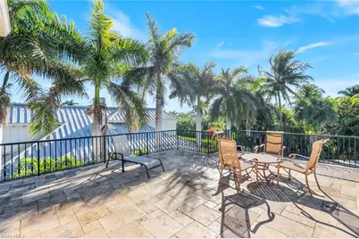 210 Central Ave, Naples, FL 34102 - Photo 37