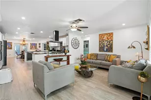 3571 Santiago Way, Naples, FL 34105 - Photo 5