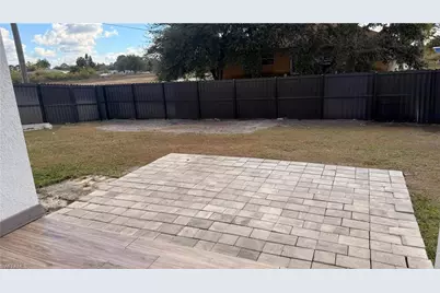 3101 29th St SW, Lehigh Acres, FL 33976 - Photo 7