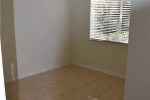 2350 Hidden Lake Ct, Naples, FL 34112 - Photo 9