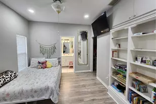 10702 Rio Mar Cir, Estero, FL 33928 - Photo 13