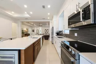 635 96th Ave N, Naples, FL 34108 - Photo 7