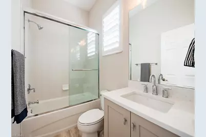 8868 Mustang Island Cir, Naples, FL 34113 - Photo 15