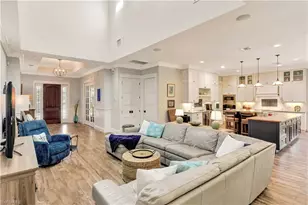 5288 Sand Dollar Ln, Naples, FL 34103 - Photo 9