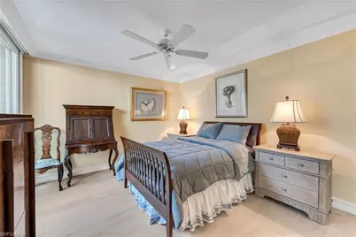 667 Bridgeway Ln, Naples, FL 34108 - Photo 13