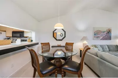 5975 Bloomfield Cir #C302, Naples, FL 34112 - Photo 7