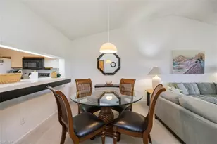 5975 Bloomfield Cir, Naples, FL 34112 - Photo 7