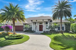 680 Wedge Dr, Naples, FL 34103 - Photo 1