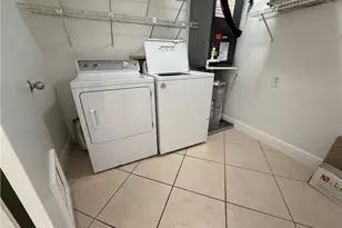 1392 Churchill Cir, Naples, FL 34116 - Photo 7