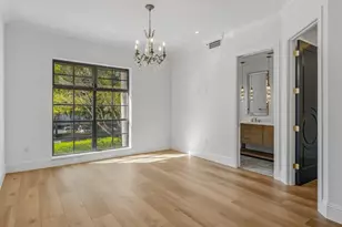 705 10th St S, Naples, FL 34102 - Photo 29