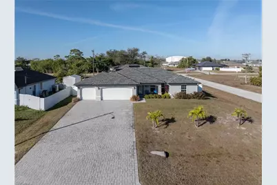 2210 NW 9th Pl, Cape Coral, FL 33993 - Photo 3