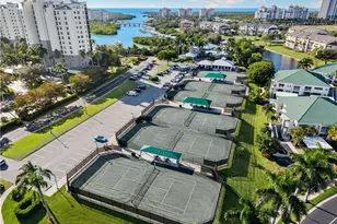 804 Wiggins Bay Dr, Naples, FL 34110 - Photo 29