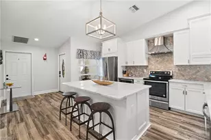 804 Wiggins Bay Dr, Naples, FL 34110 - Photo 7