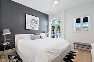 900 5th Ave S, Naples, FL 34102 - Photo 9