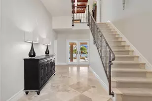 264 Bayview Ave, Naples, FL 34108 - Photo 7