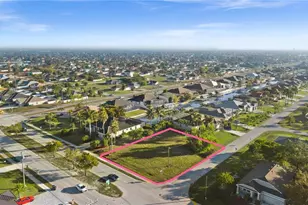 4015 Chiquita Blvd S, Cape Coral, FL 33914 - Photo 1