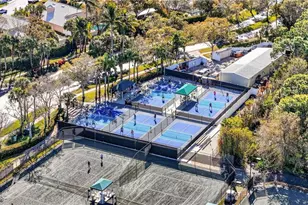 1331 Old Oak Ln, Naples, FL 34110 - Photo 15