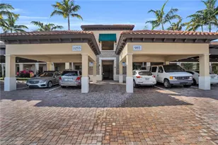 985 Sandpiper St SW, Naples, FL 34102 - Photo 1