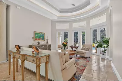 4810 Sycamore Dr, Naples, FL 34119 - Photo 9