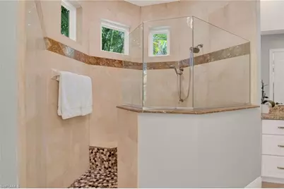 4810 Sycamore Dr, Naples, FL 34119 - Photo 23