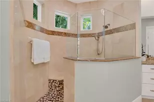 4810 Sycamore Dr, Naples, FL 34119 - Photo 23