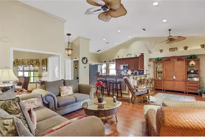 478 Countryside Dr, Naples, FL 34104 - Photo 9