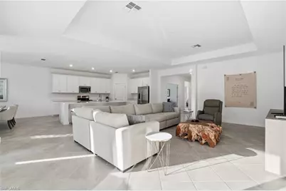 9311 Aqua Overlook Ct, Lehigh Acres, FL 33936 - Photo 9